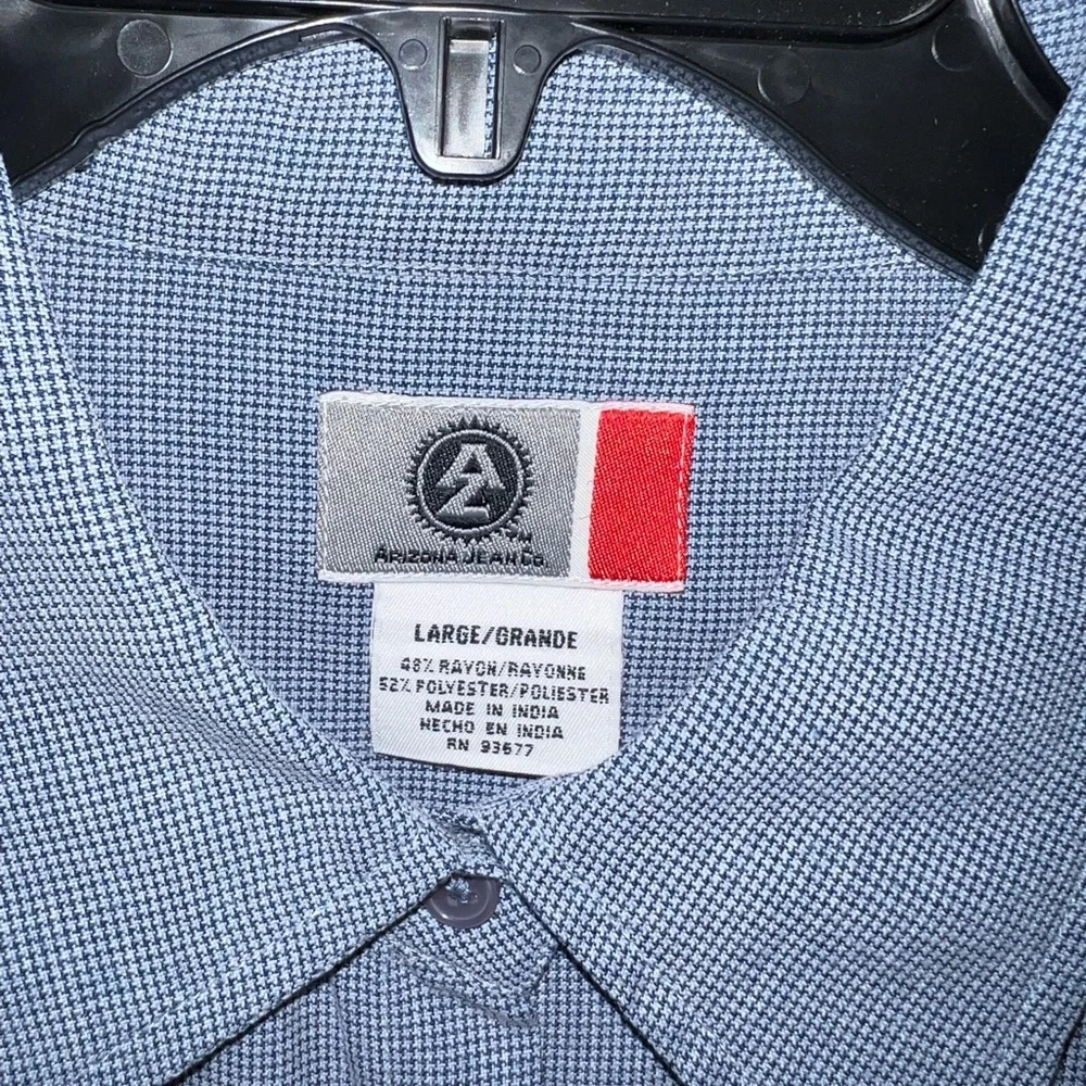 Arizona Jeans Co blue button top - Picture 3 of 3